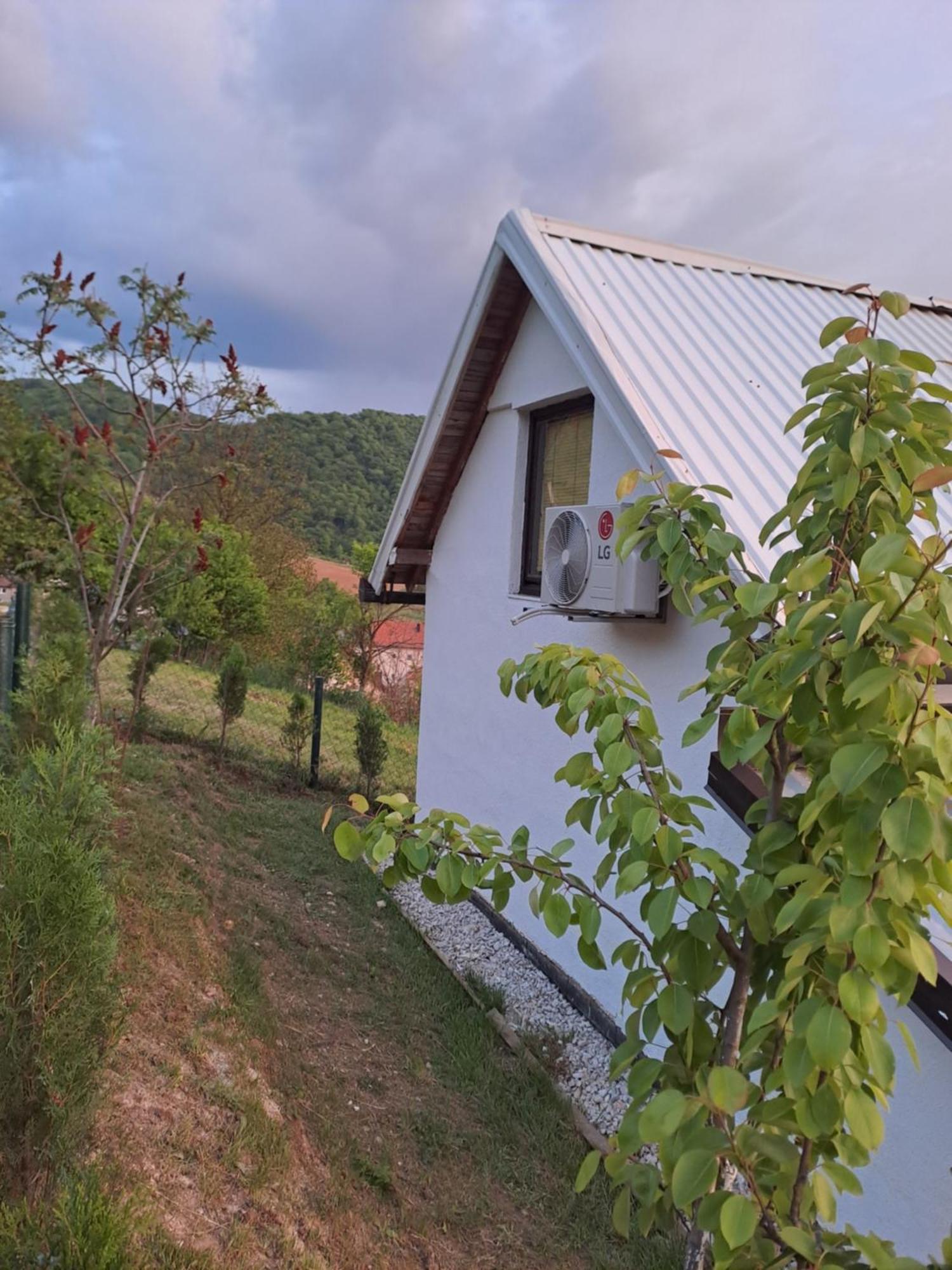 Natural House Visoko Luaran gambar